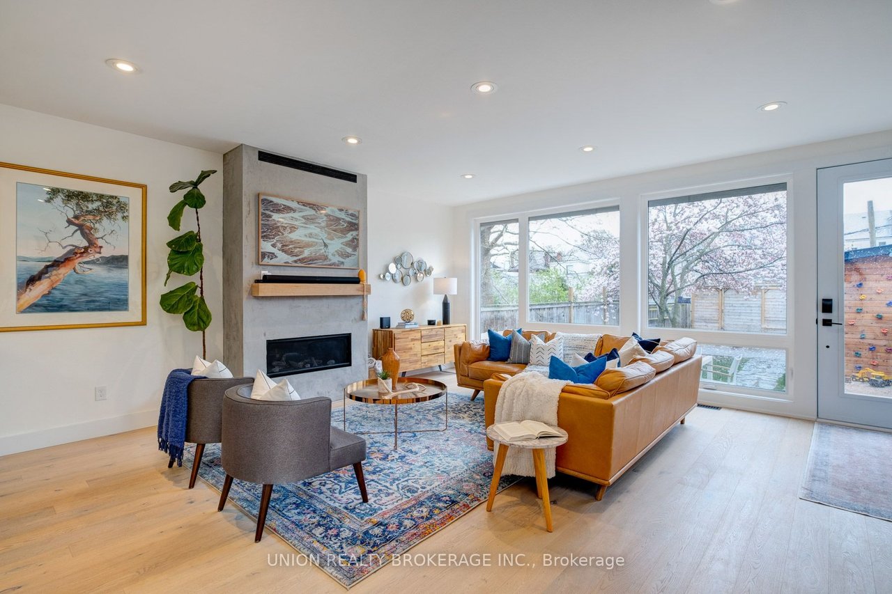 34 Bushell Ave