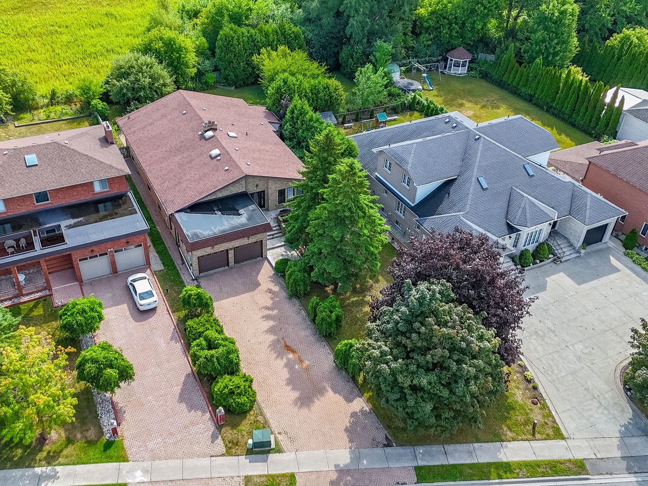 101 Leyburn Ave