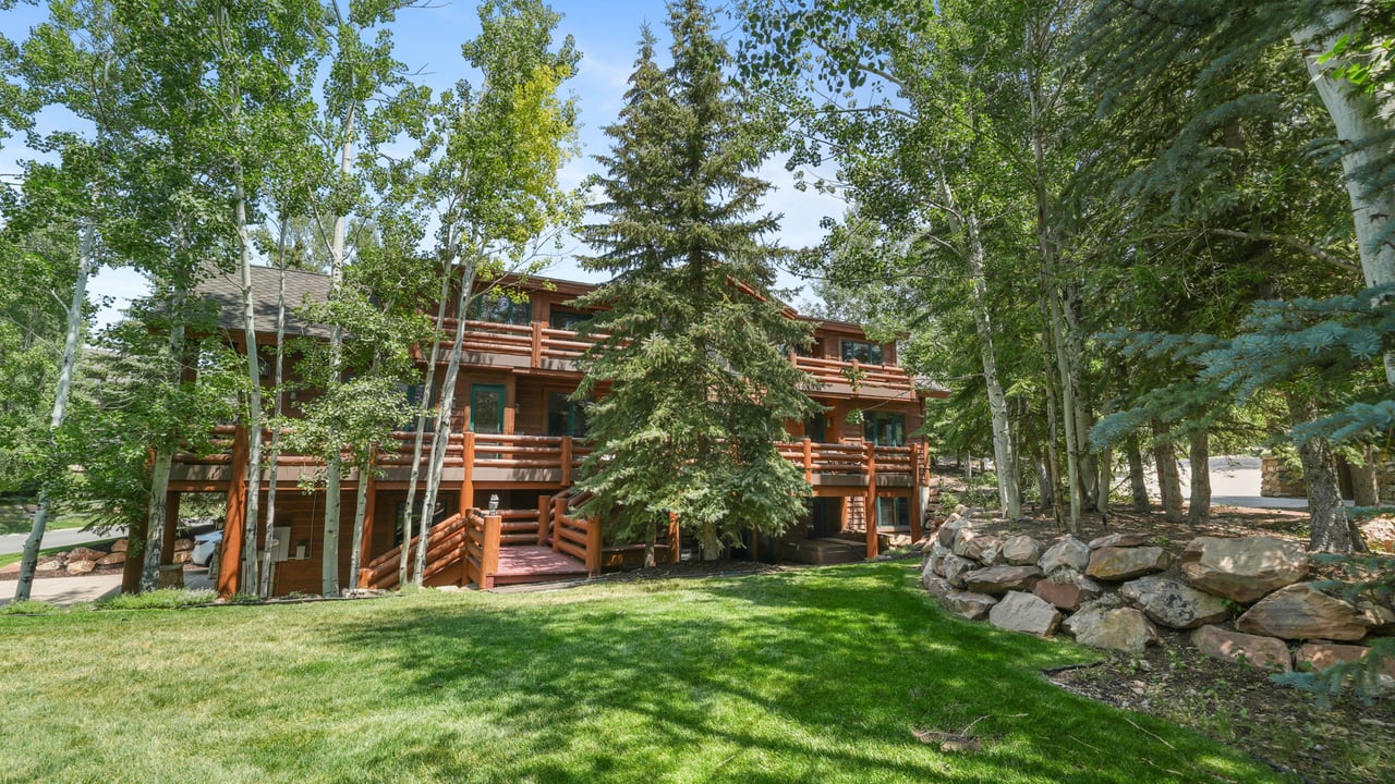 3460 Sun Ridge Dr