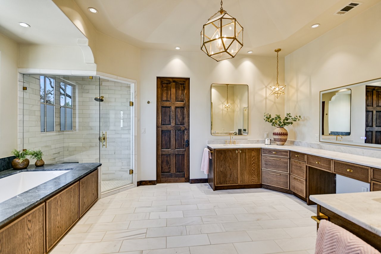 Spanish Oaks Hacienda