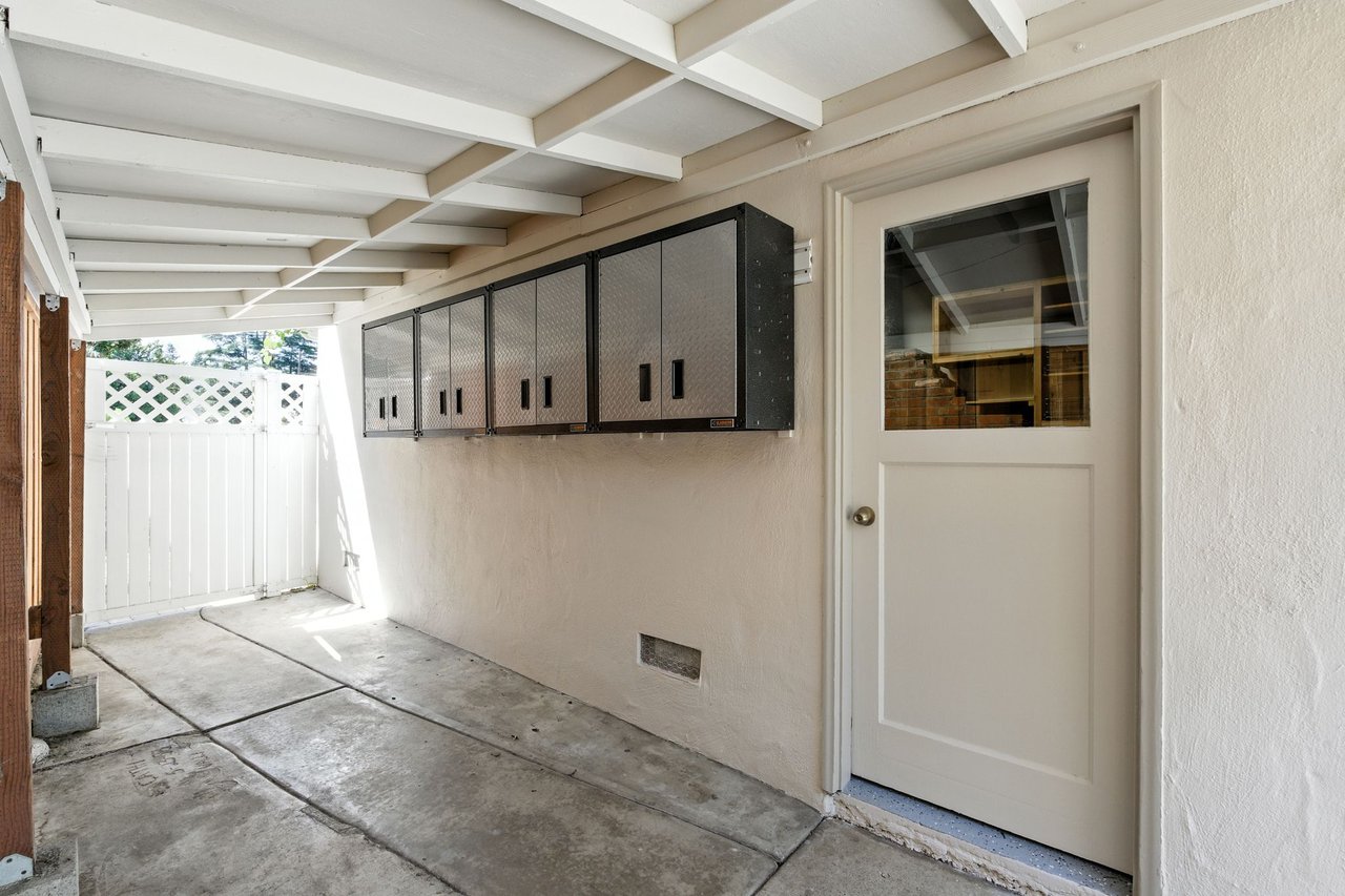 792 Bond Way, Mountain View