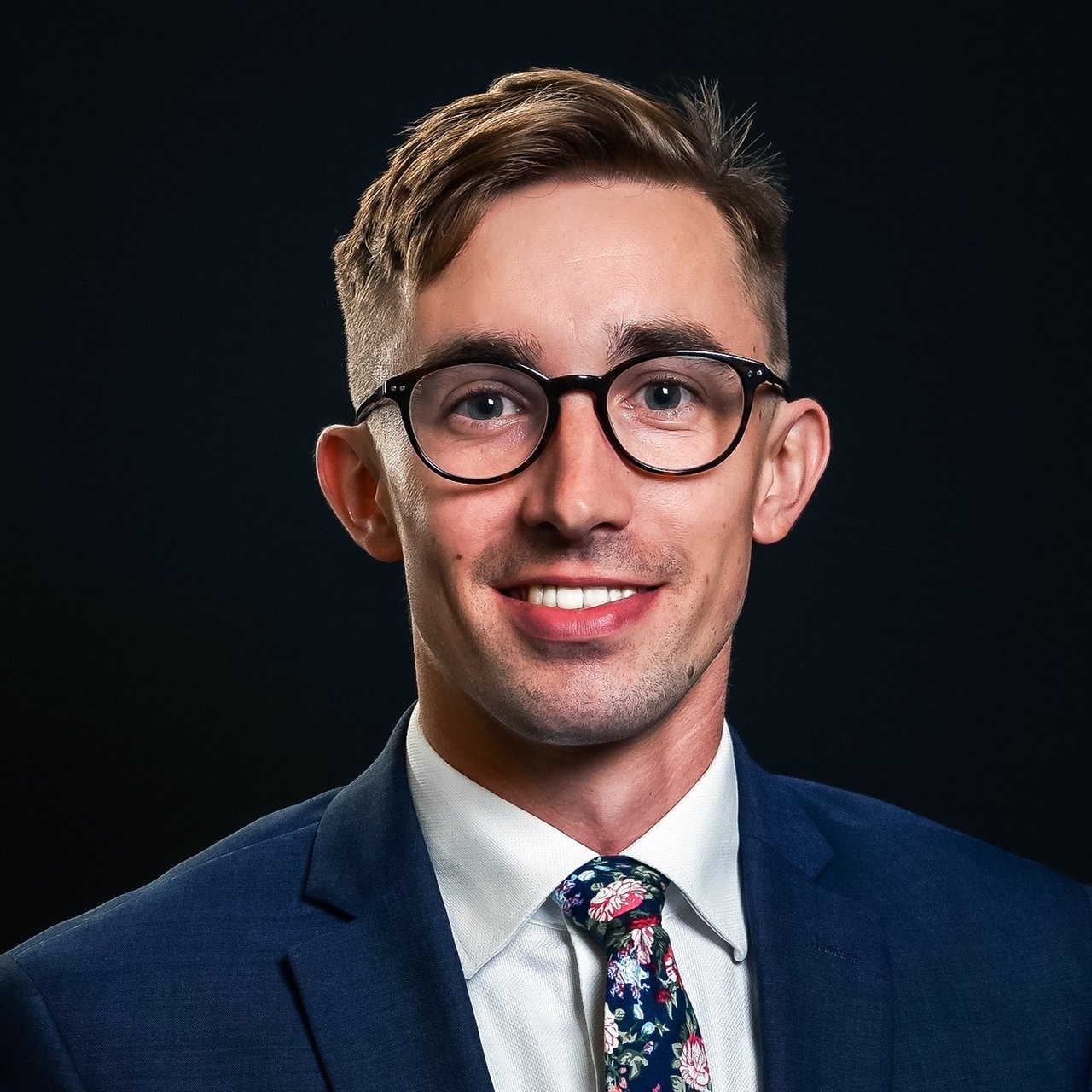 Eric Graves Lee's Summit, MO Real Estate Agent Headshot
