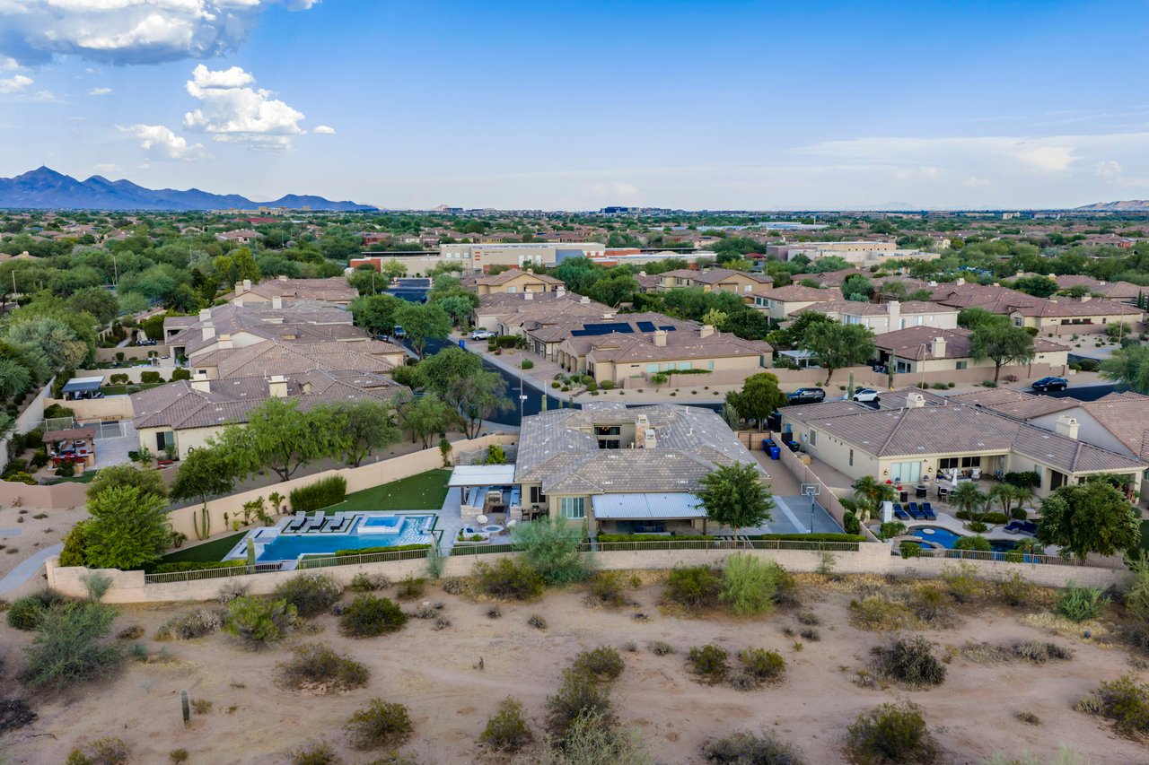 22936 N 39th Place