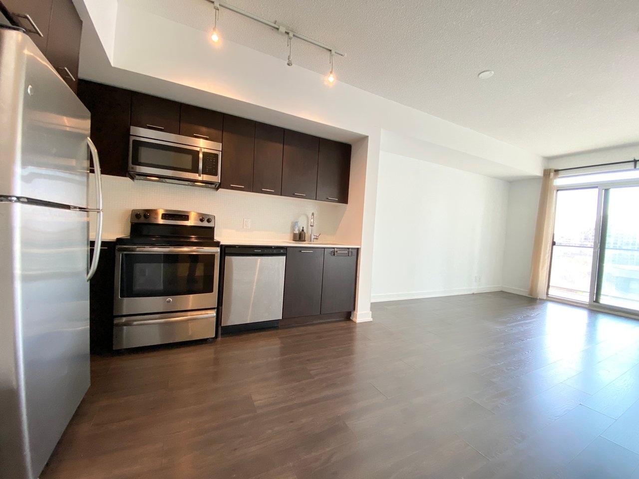 2200 Lake Shore Boulevard Unit: 903