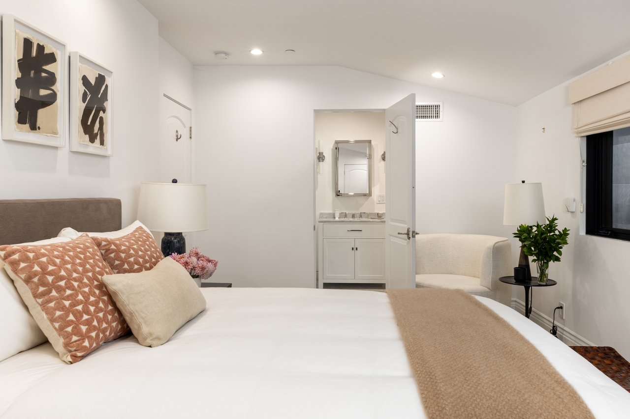 1853 Franklin Canyon Dr, Beverly Hills