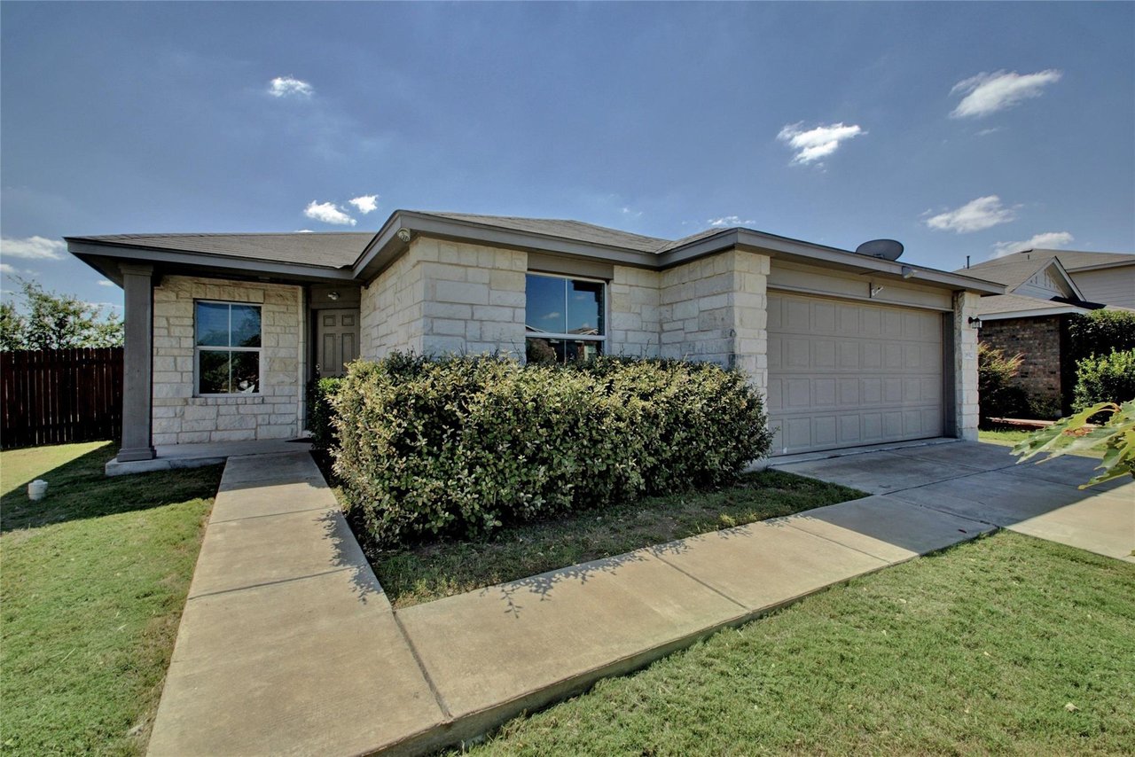  18512 Great Falls Dr