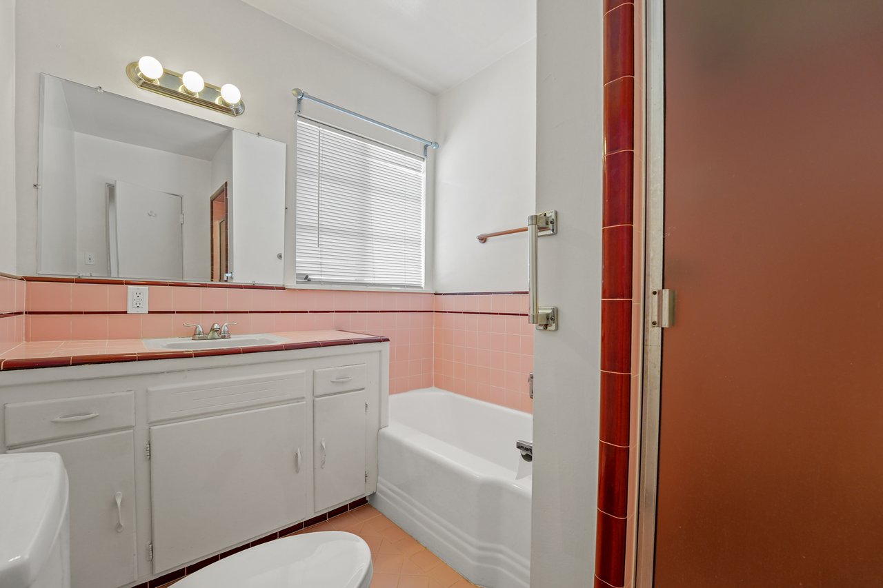 4909 Coldwater Canyon