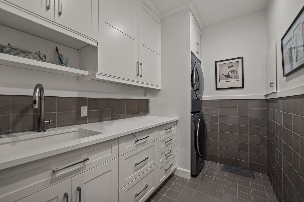 5425 Brookdale Rd, Bloomfield Hills, MI 48304