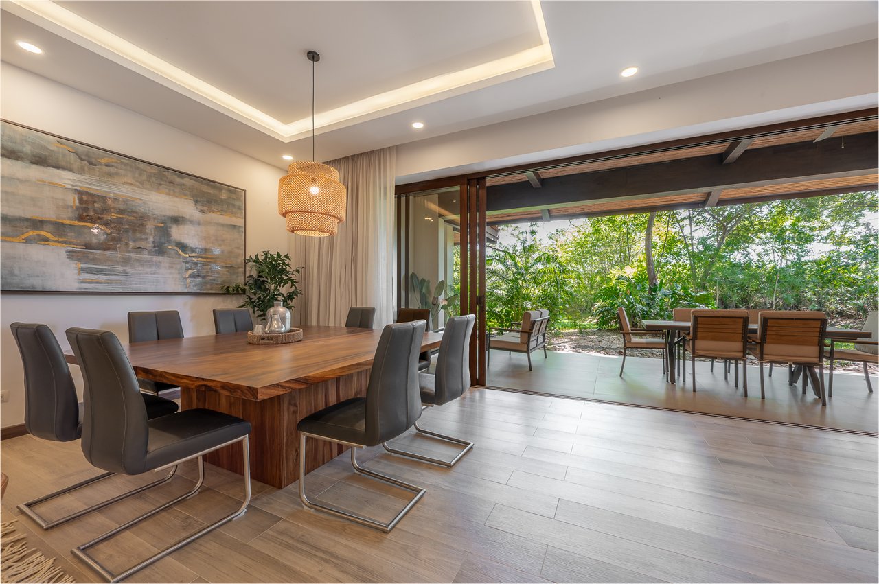 Malinches 27 A/B | Turnkey 6-Bedroom Duplex Investment in Hacienda Pinilla