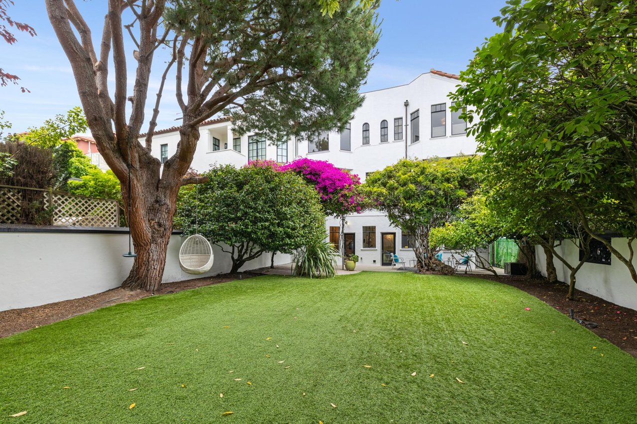 Historic Marina Boulevard Property with Stunning Views