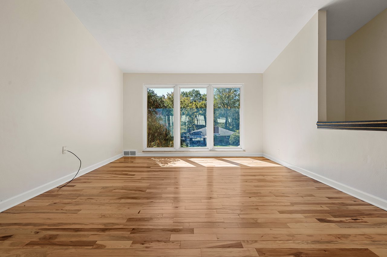 1332 Foxboro Dr