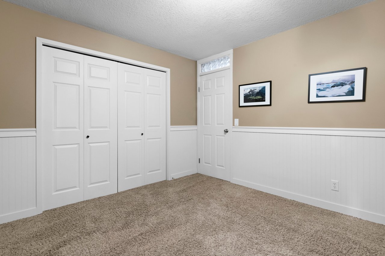 7 Valley Creek Bay NW