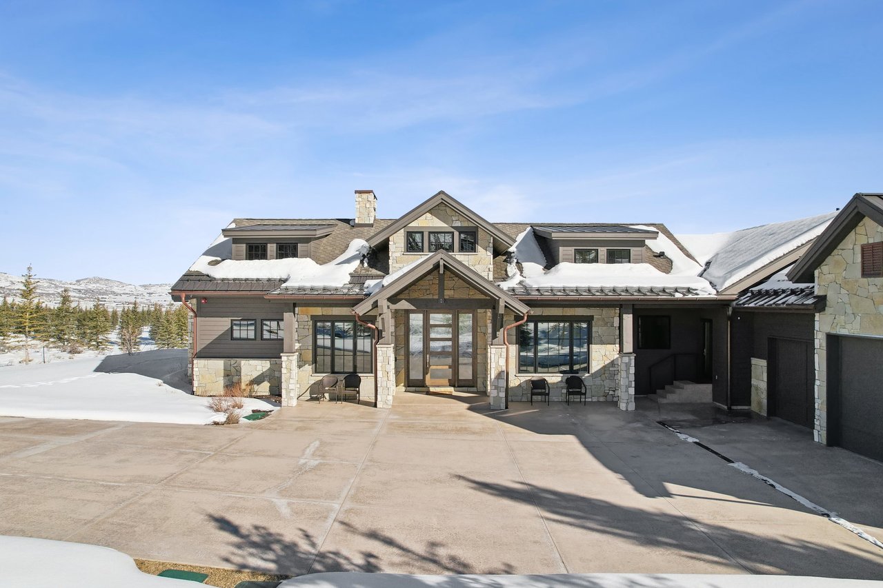 7242 Lupine Dr