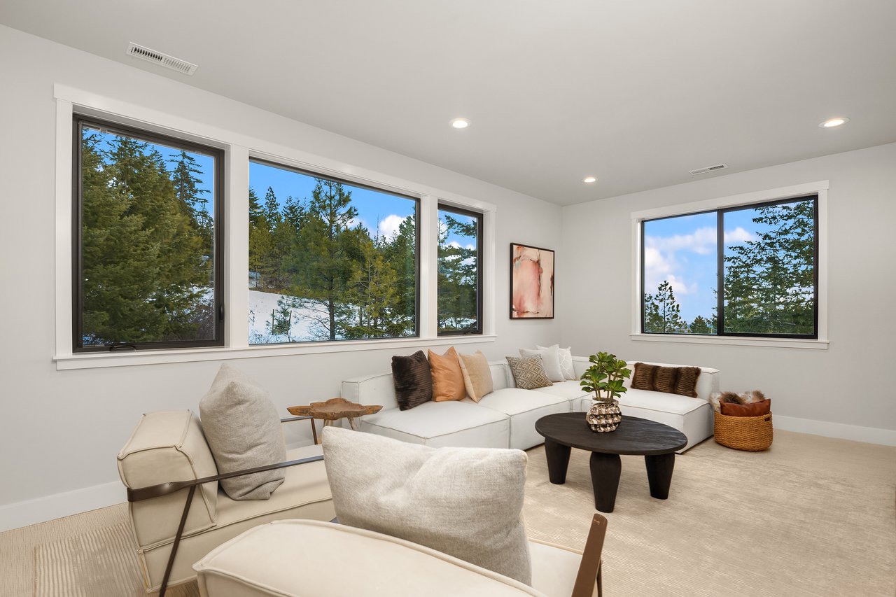 2241 Forest Ridge Drive