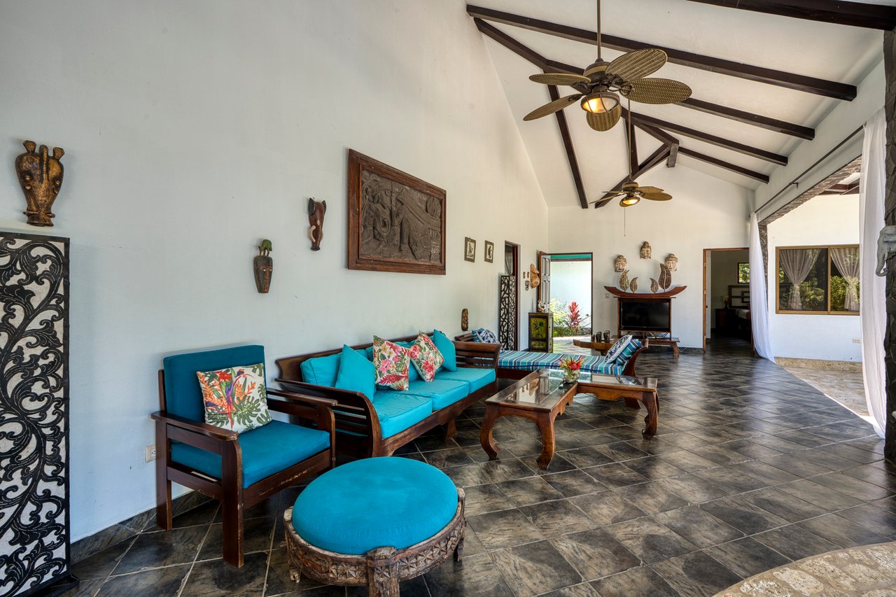 3 Bedroom Bali Style Home in Uvita