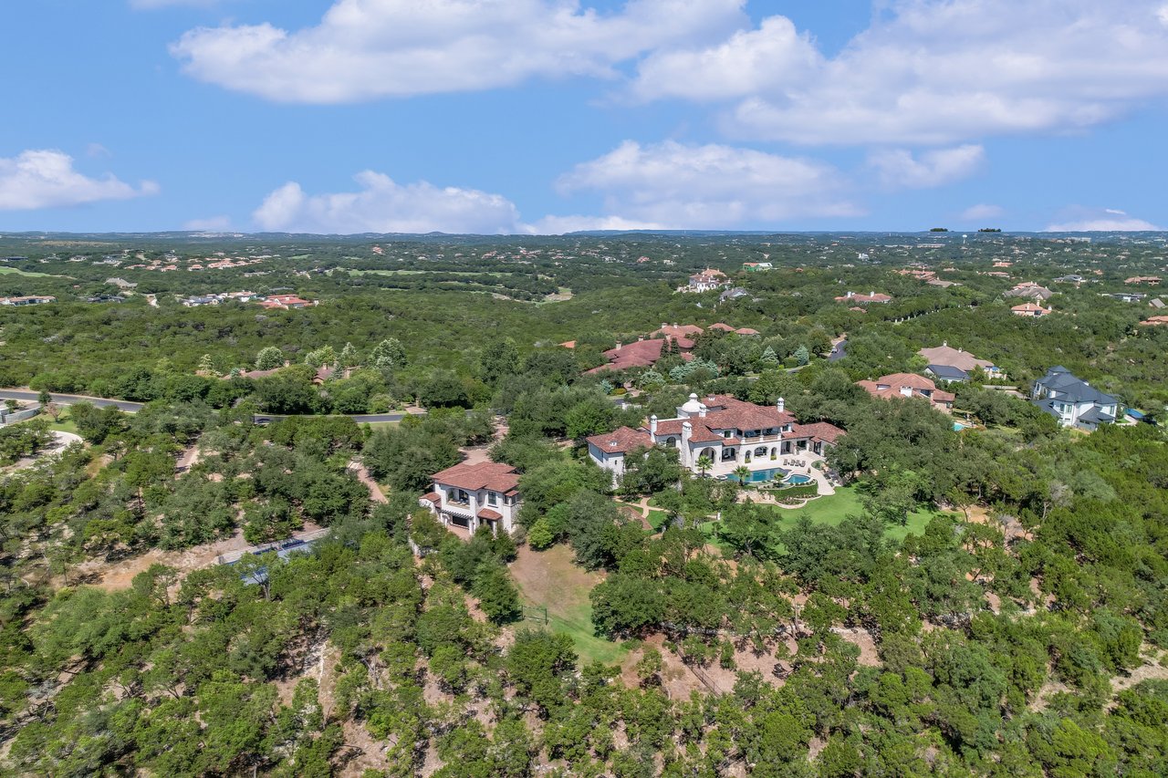 Estate on Mirador
