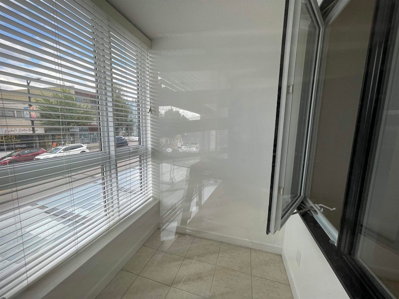 2636 E Hastings St, #208