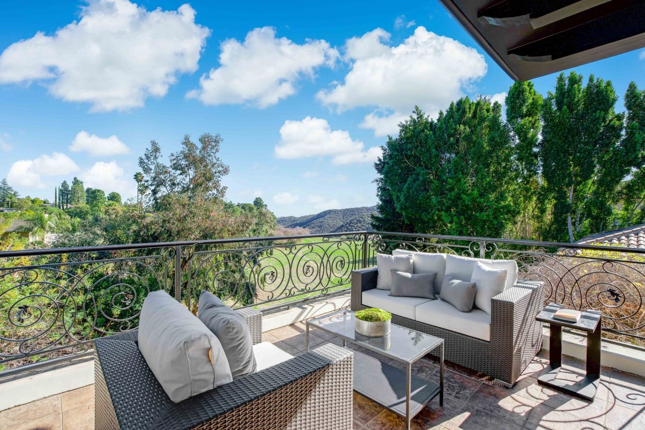 16677 Stone Oak Park