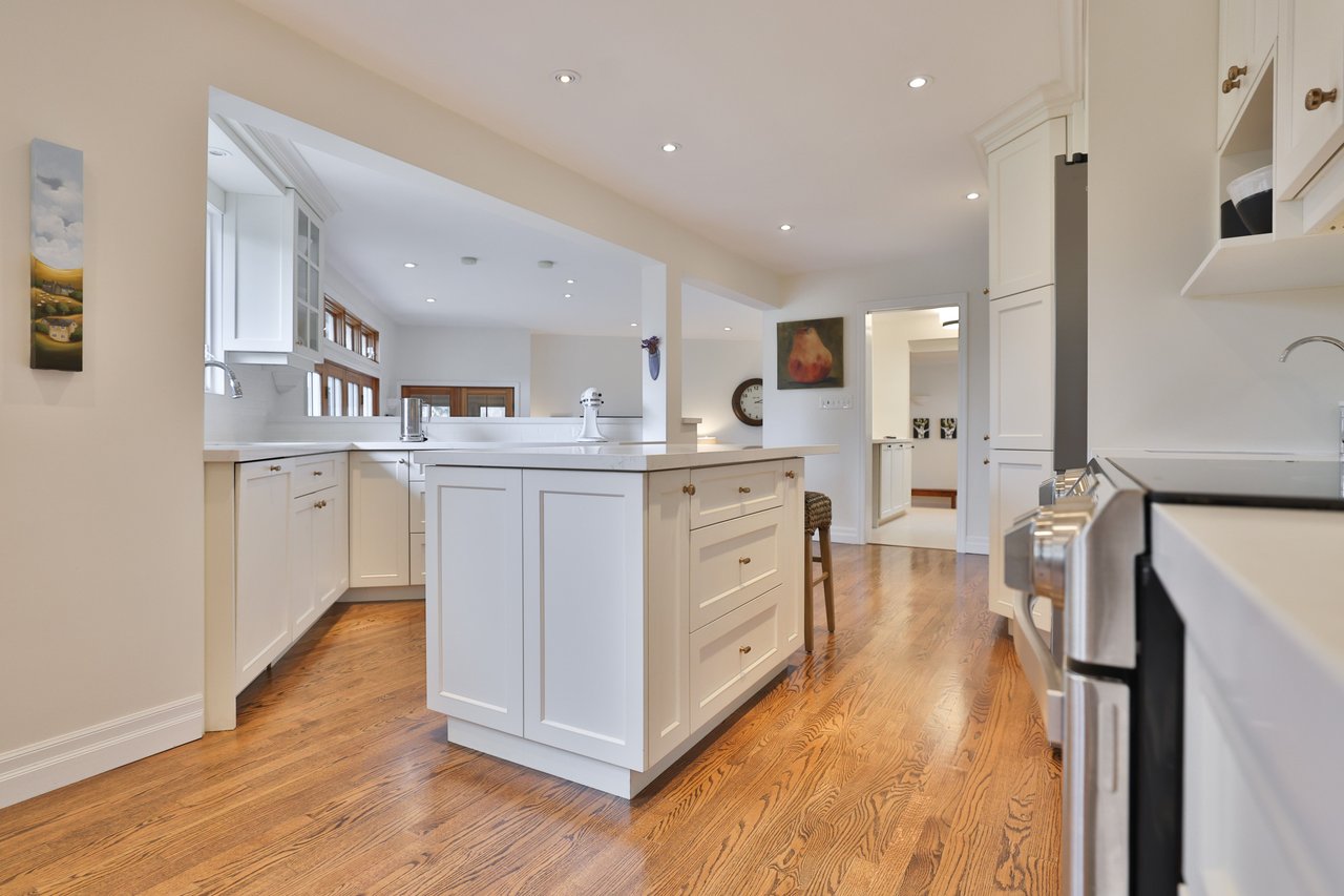 1268 Hillhurst Road, Oakville