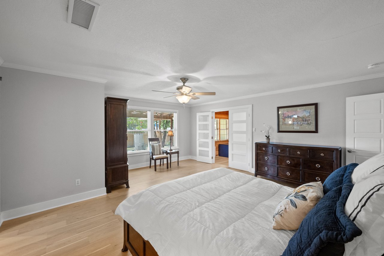6103 Waldon Hollow