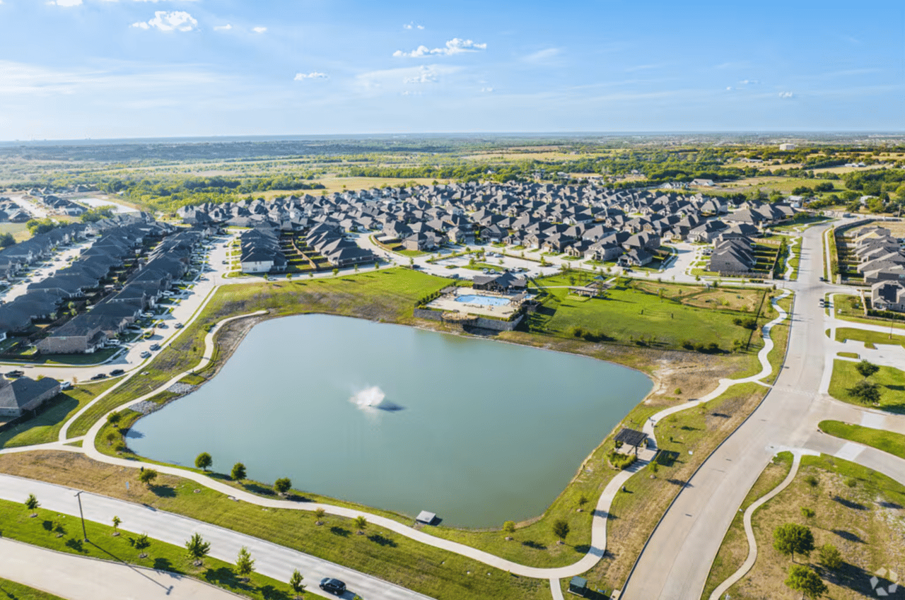 Woodcreek Neighborhood Guide: What Buyers Should Know