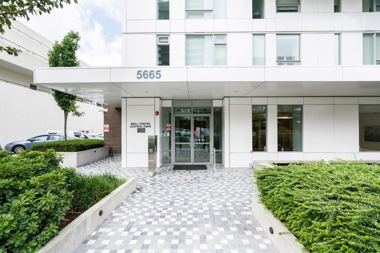 5665 Boundary Rd, #1206