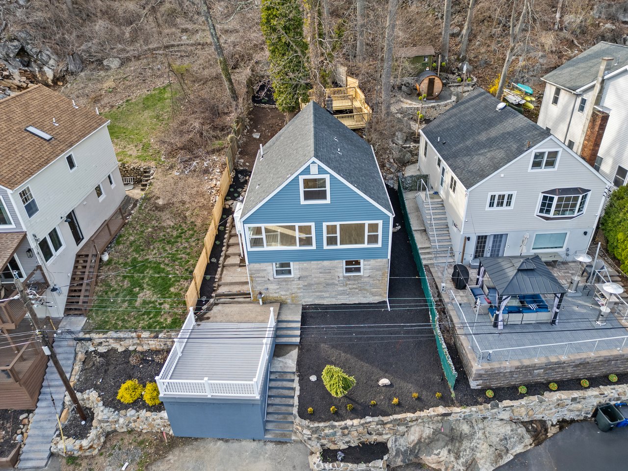 35 S Lakeside Ave