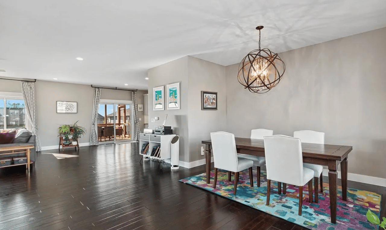 196 Cherry Ln