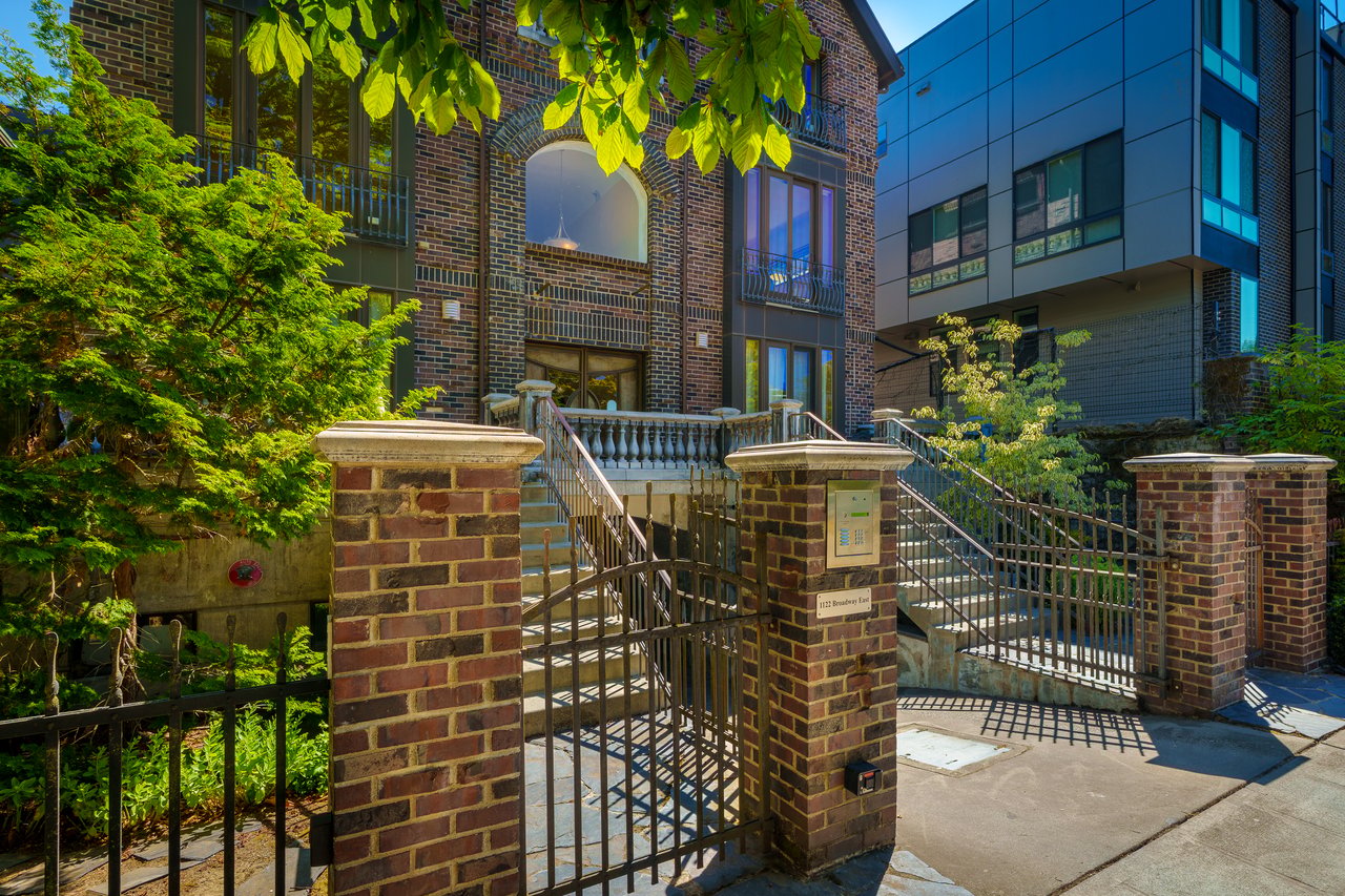 Harvard-Belmont Living on Capitol Hill 
