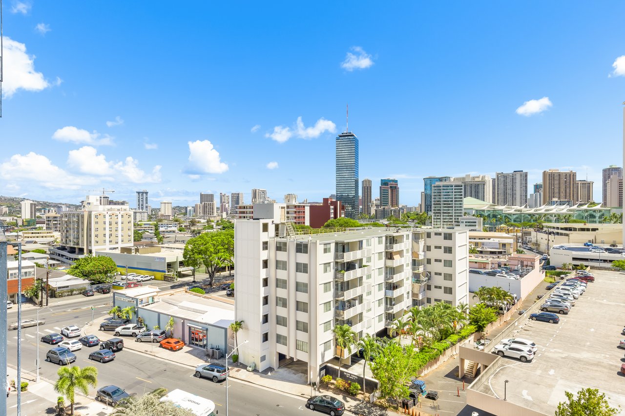 1650 Kanunu Street Unit #901