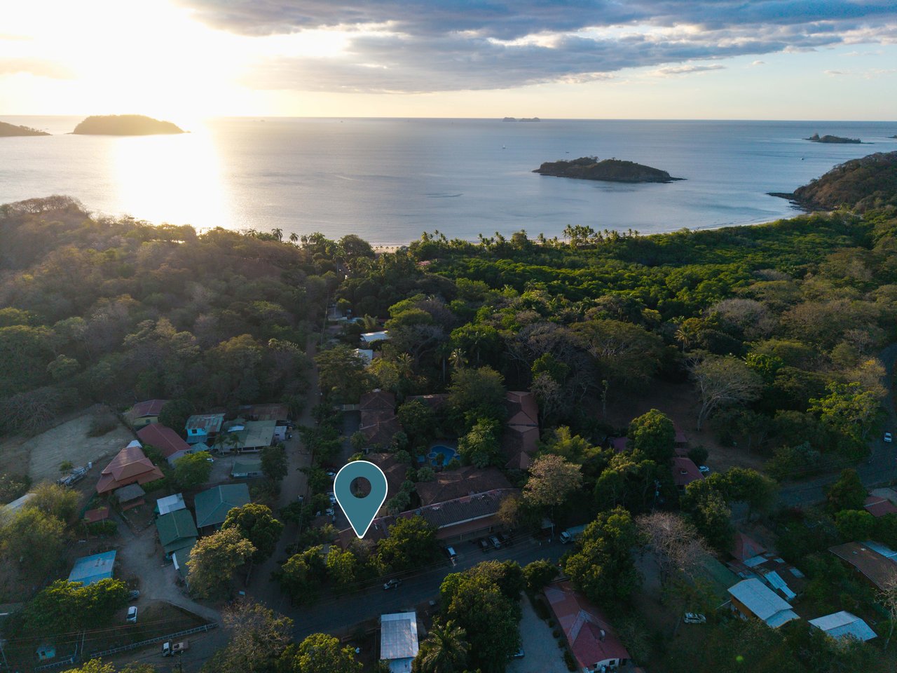 Reparito House | Turnkey Restaurant & Commercial Property for Sale