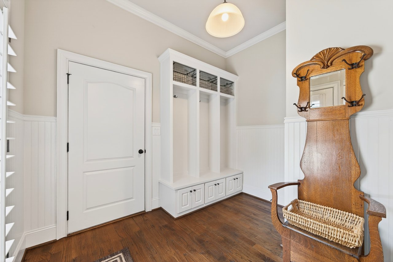 16750 Quayside Drive