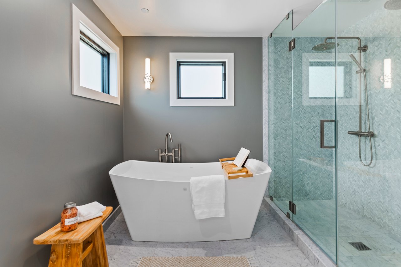 Inventory Climbs as Sales and Prices Ease