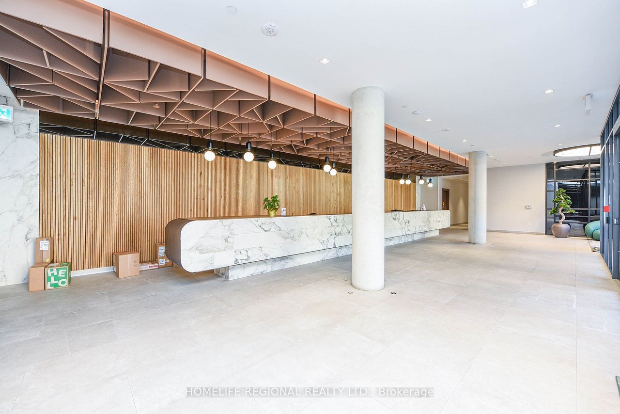 WEST CONDOS PENTHOUSE 