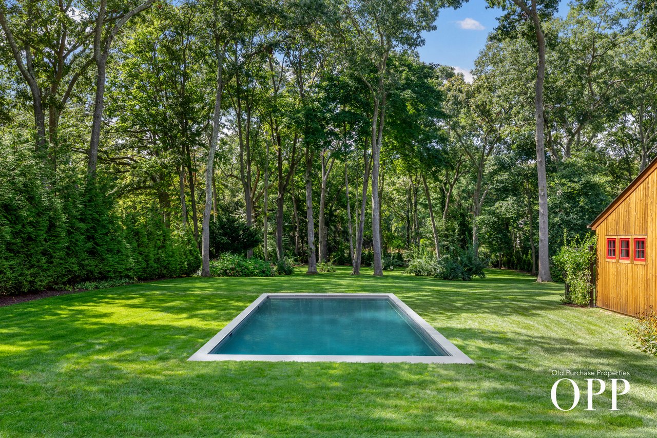Impeccable Living on Nearly One Acre