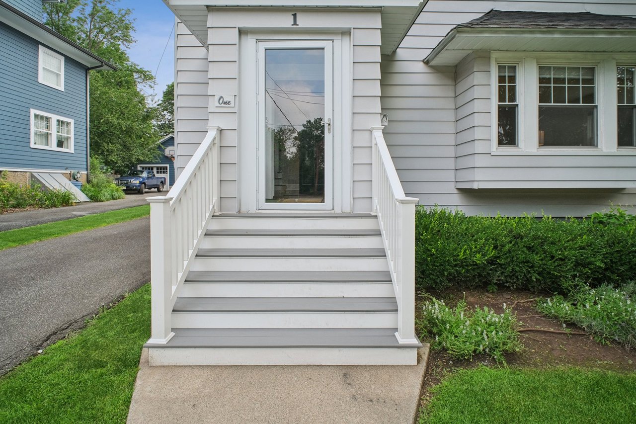 1 Winthrop Place