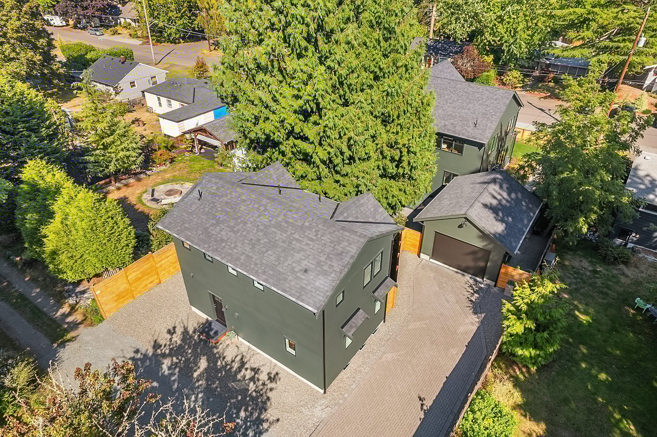 10419 41st Avenue SW A & B