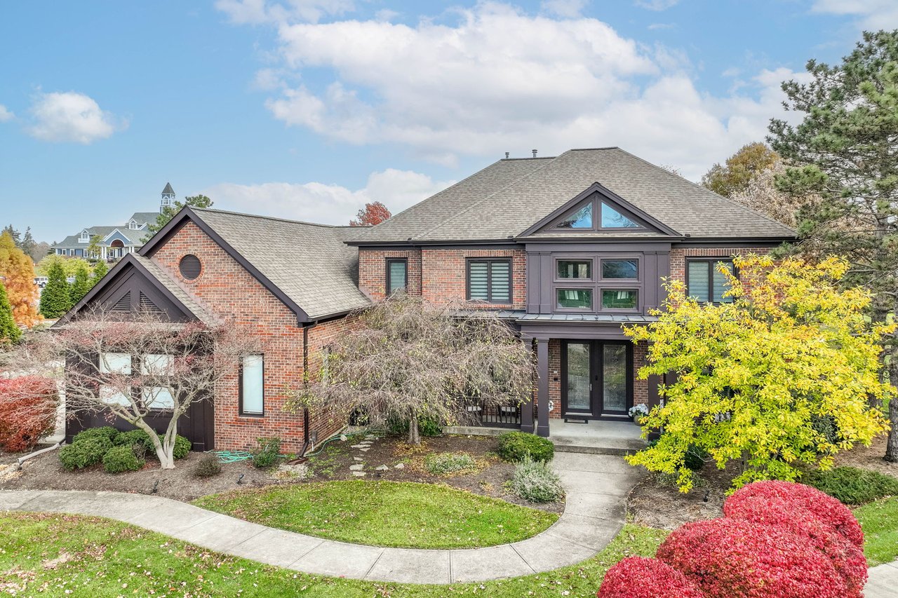 7323 Country Club Ln