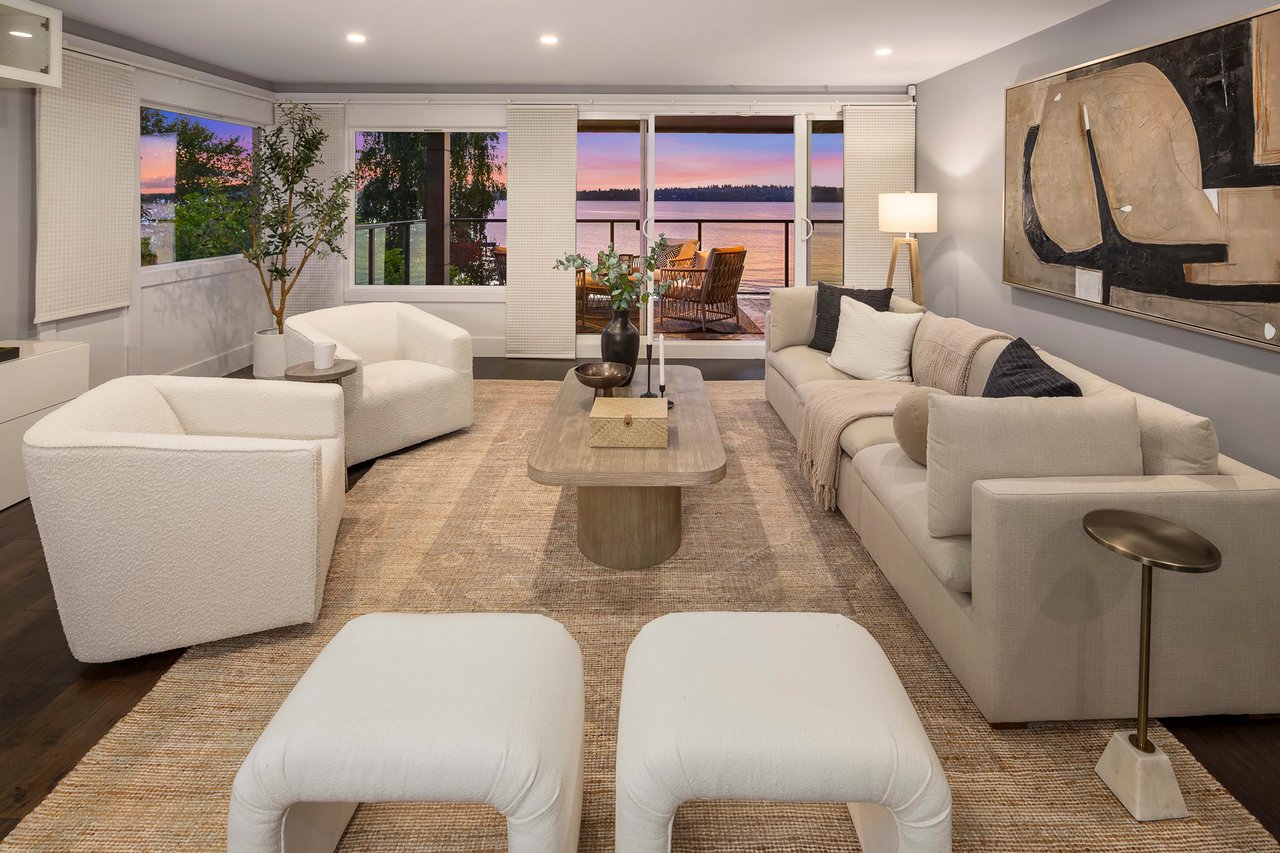 827 Lake Street S Unit: 208