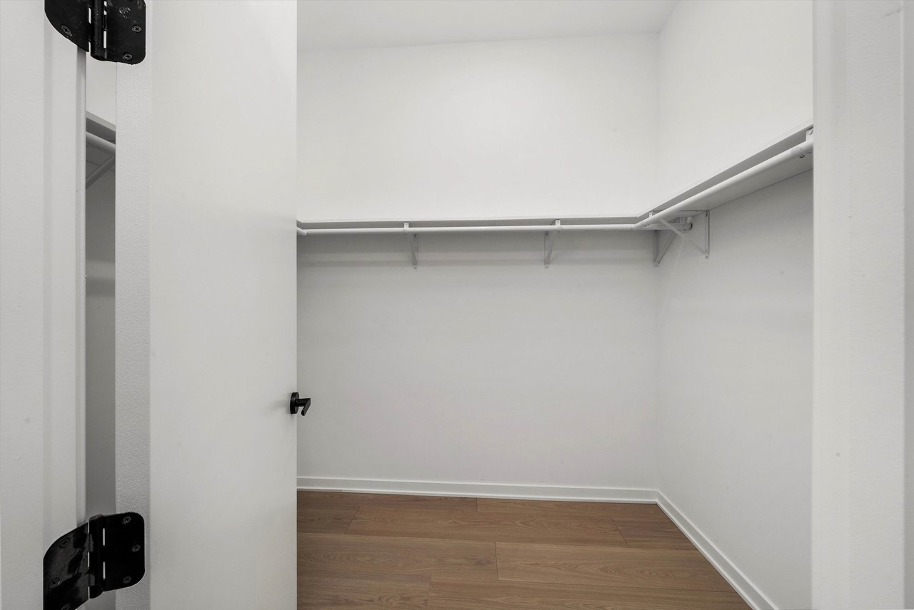 5830 N Lincoln Ave Chicago, IL 60659