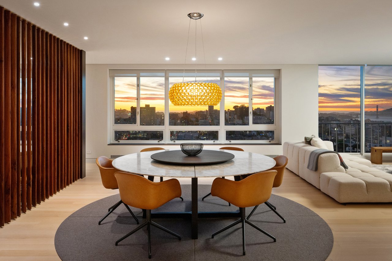 Showcase Apartment on Nob Hill
