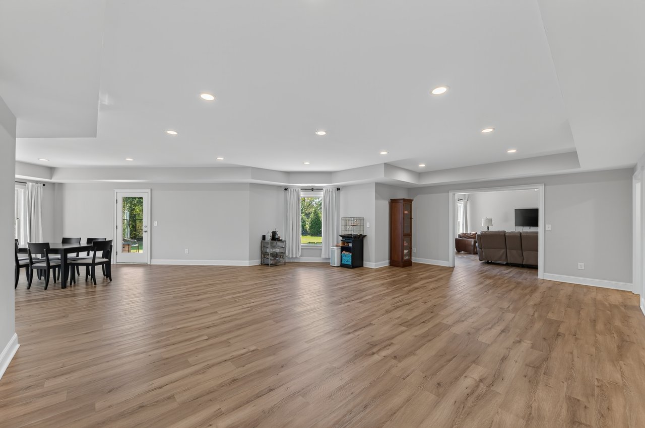 125 Tolhouse Court