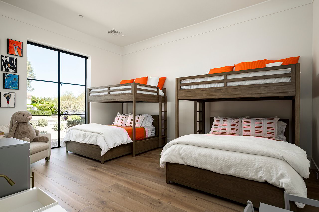 5029 E DESERT PARK Lane