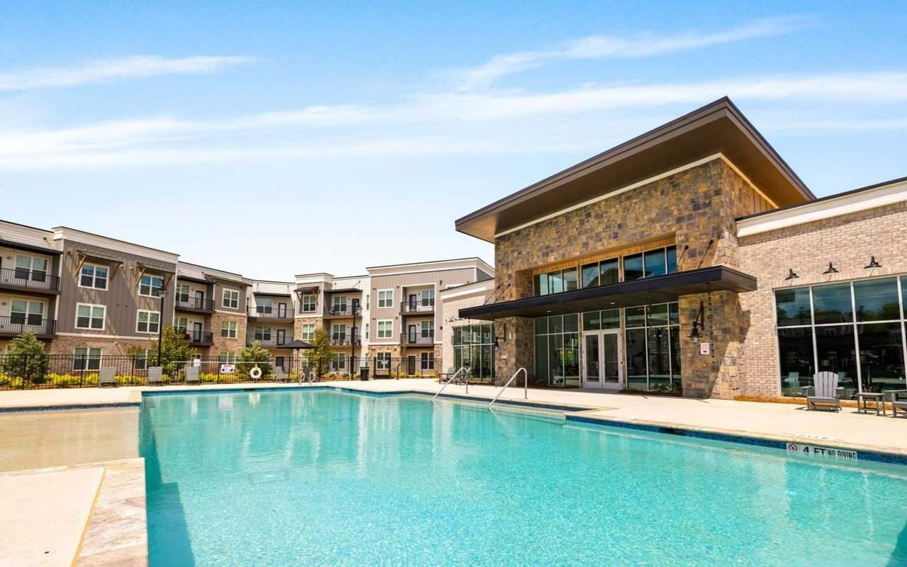 The Jax Apartments | Monroe