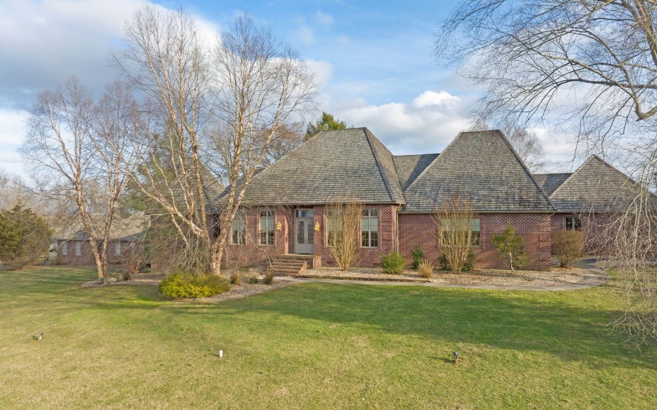 Wallace Luxury Spotlight | 389 Lantana Road Crossville, TN 38555