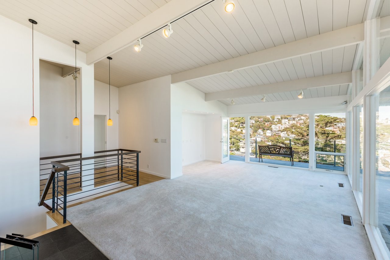 109 Marion Ave