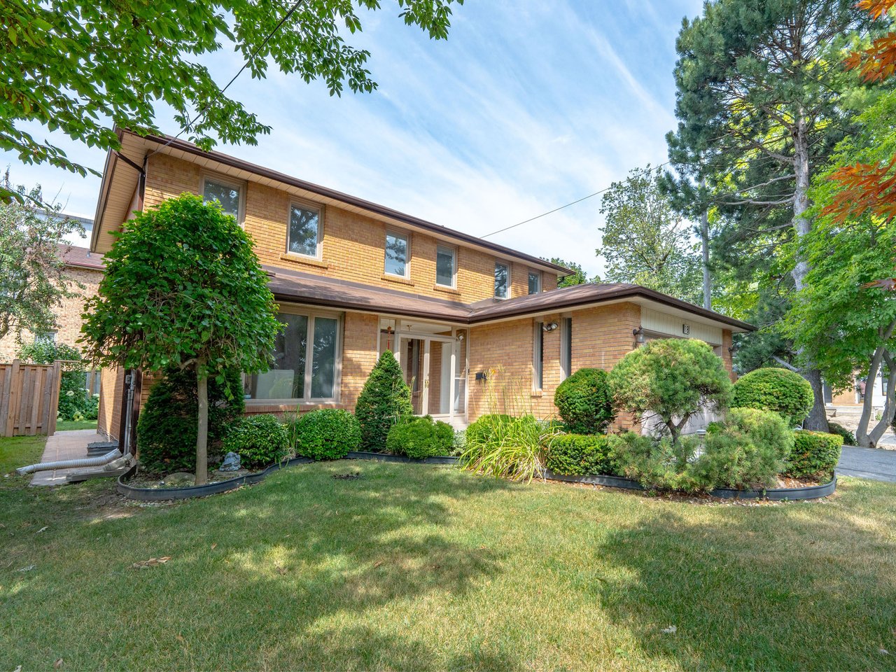 18 Whitman St