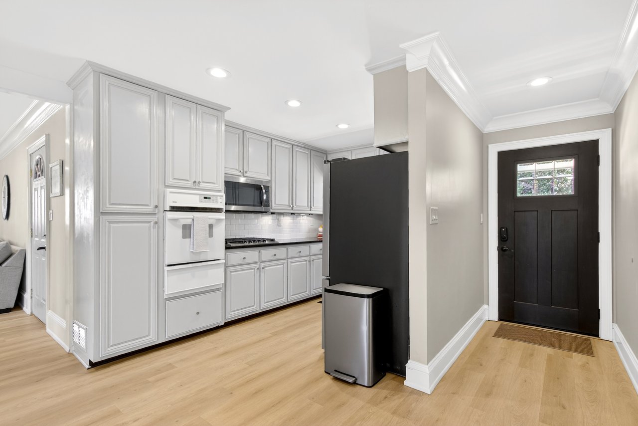 1840 Timothy Drive NE