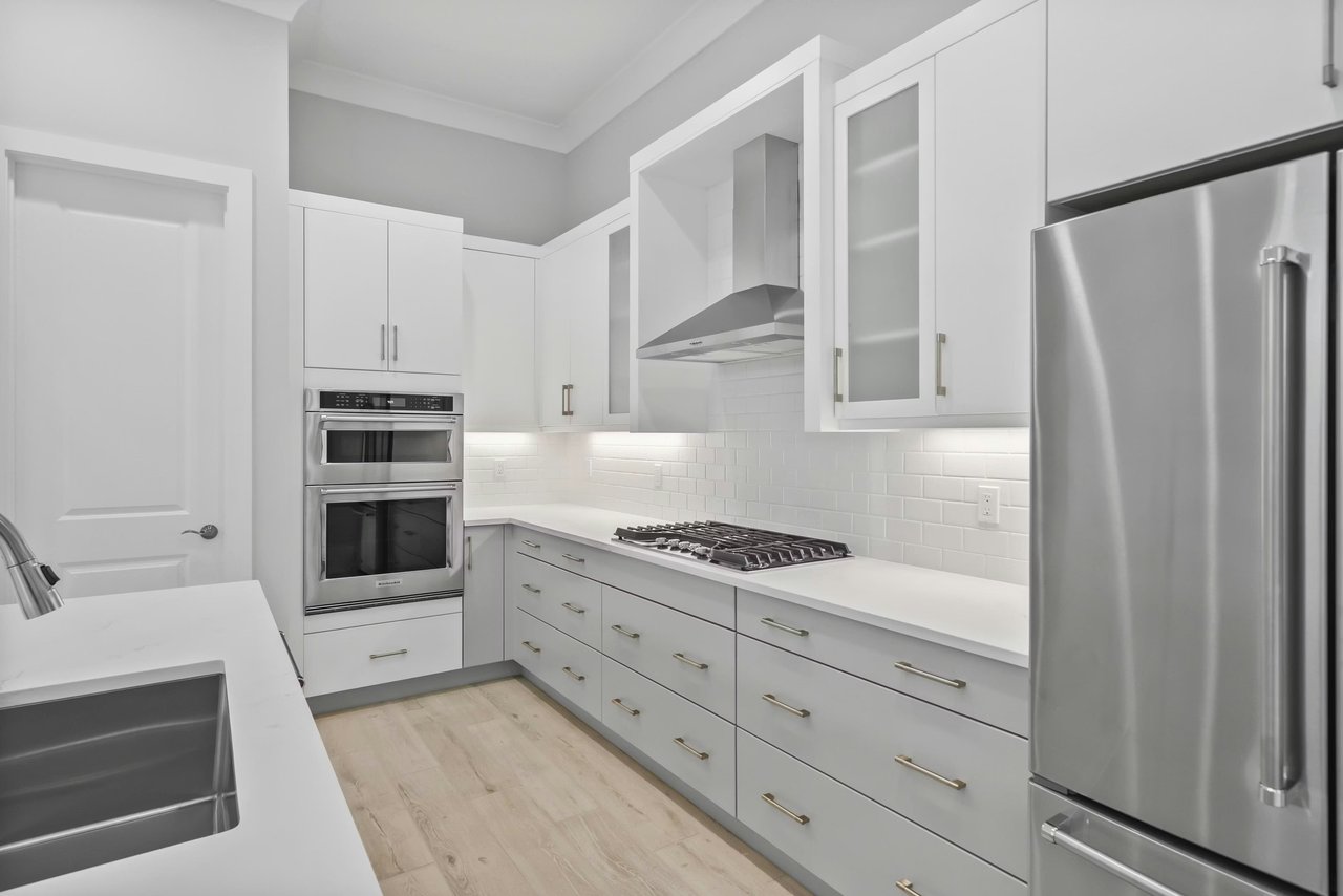 4243 Lucaya Pointe Wy