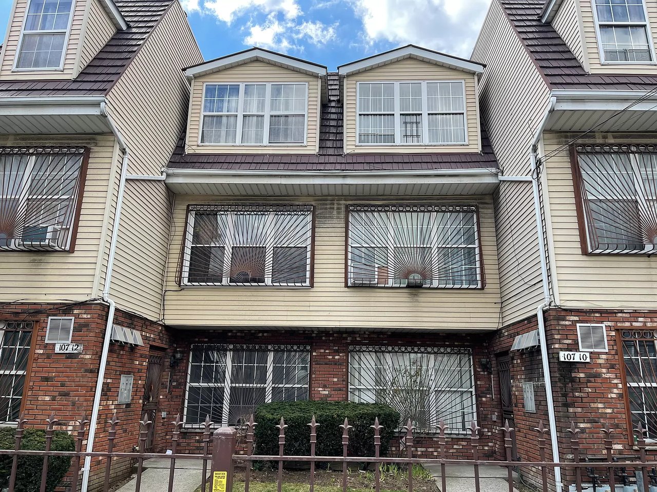 107-10 Guy R Brewer Blvd #9C